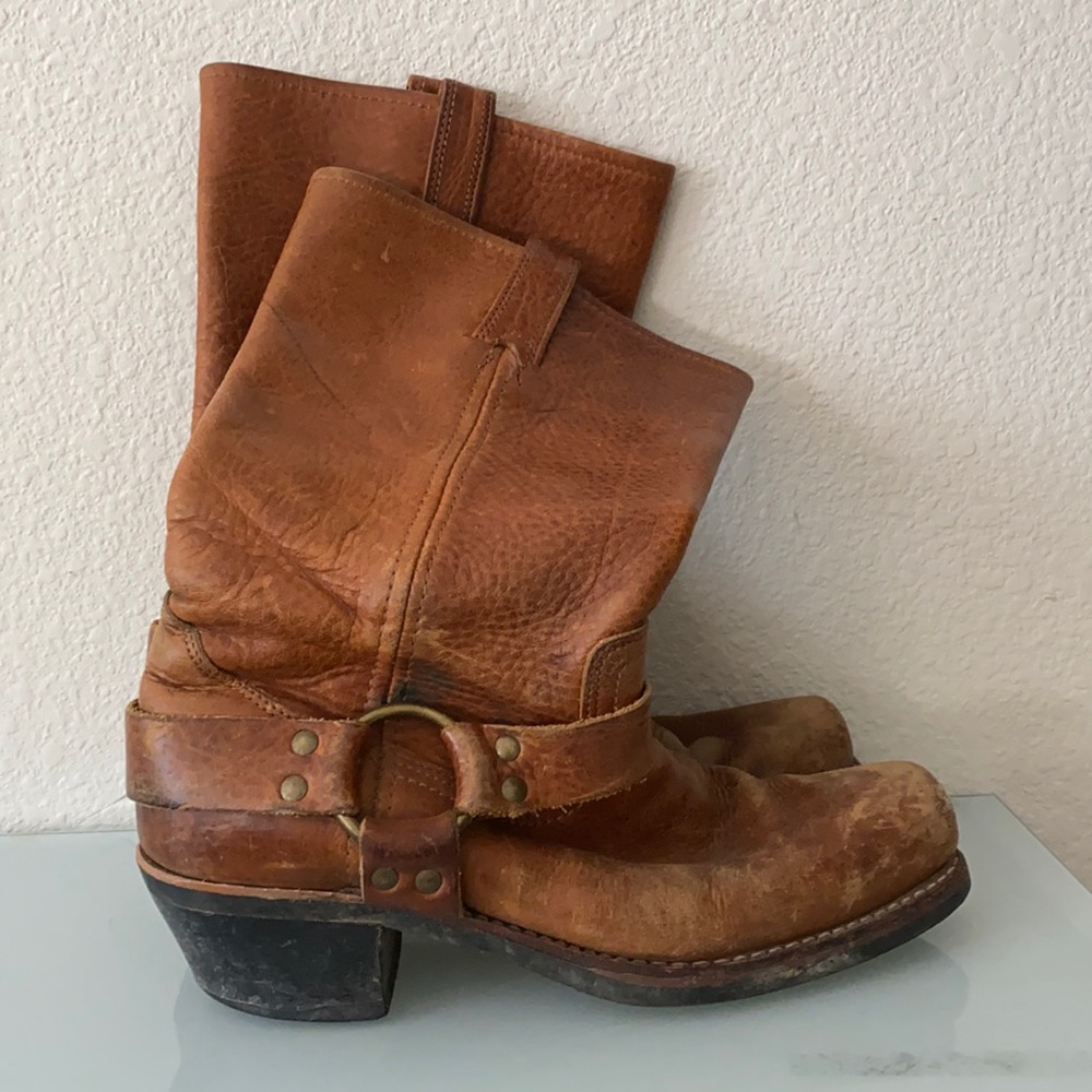 FRYE harness boot COGNAC color